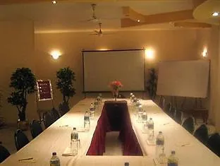 The Maple Leaf @ Dlf Cyber City Gurgaon 3*,